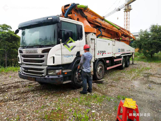 8 × 4 Używana ciężarówka z pompą do betonu Scania Chassis Używana pompa do betonu z wysięgnikiem